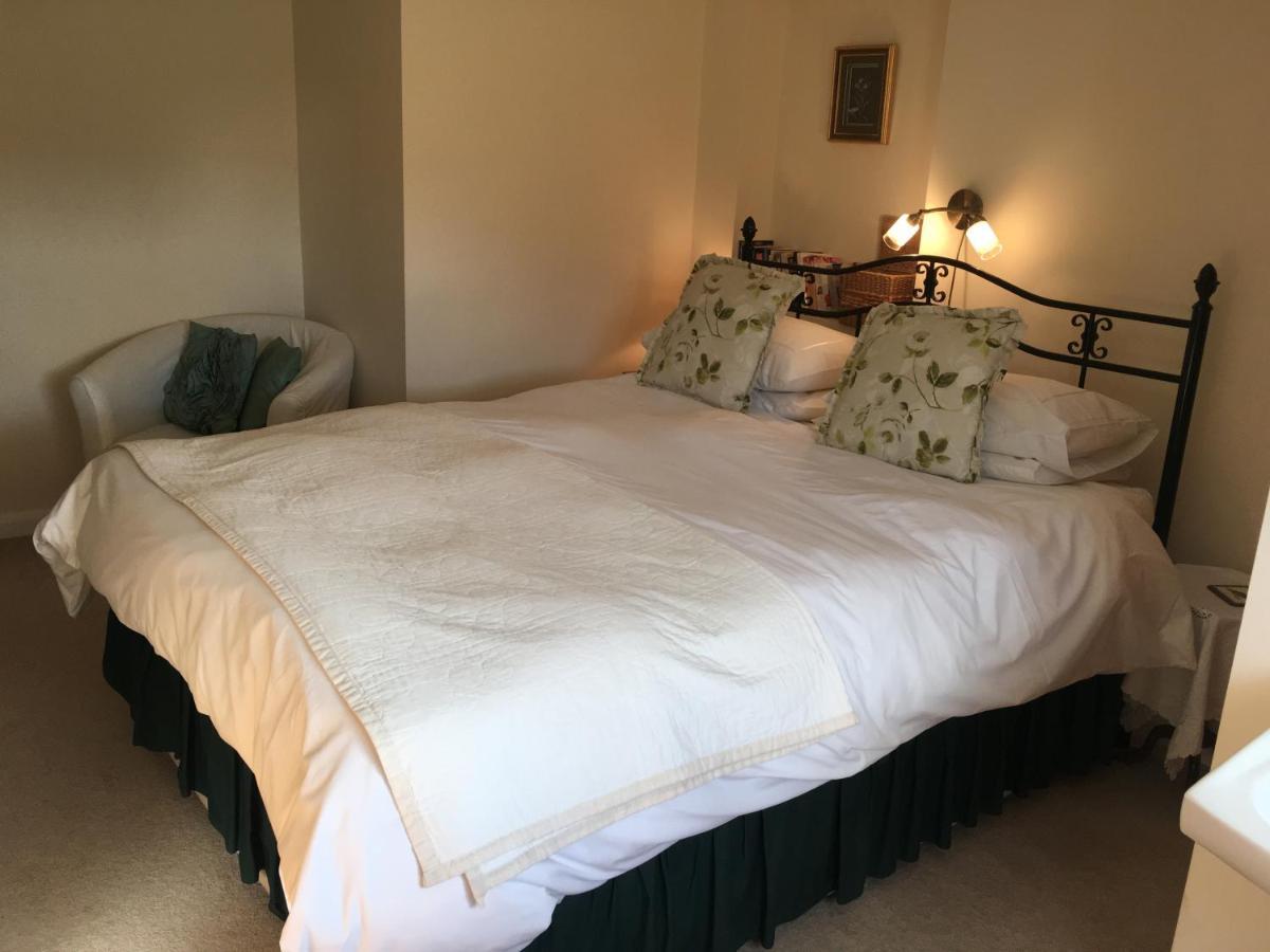 The Poplars Bed and Breakfast Newbold on Stour Eksteriør billede